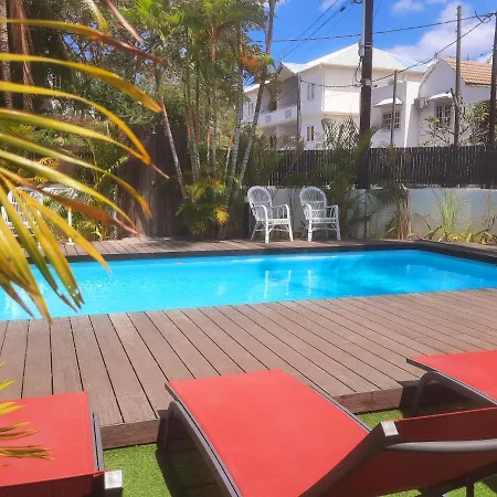 Luxury Modern Apartment - Excellent Location 50M From The Beach, Restaurants, Bars, Shops